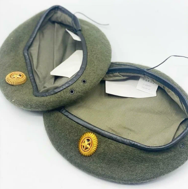Берет бесшовный ВС РФ с кокардой, оливковый, шерстяной